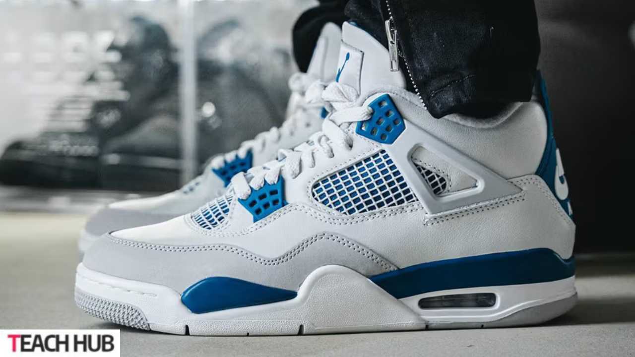 Air Jordan 4 Retro